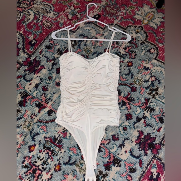 Express Compression Body Contour Silky Ruched Thong Bodysuit, Size small - Picture 3 of 3